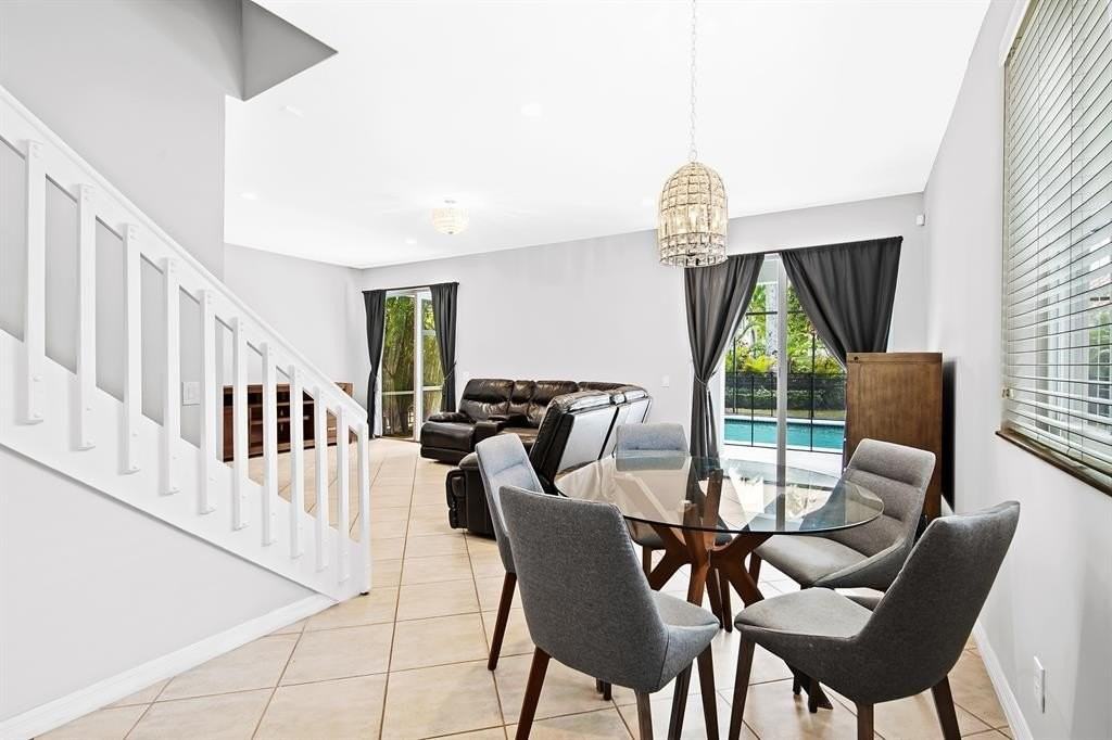 1204 Camellia Cir - Photo 6 of 25