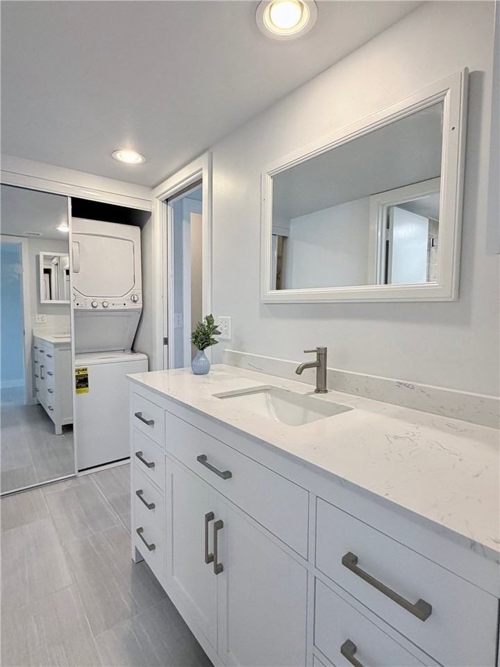 16 Plantation Dr Apt 105 - Photo 6 of 31