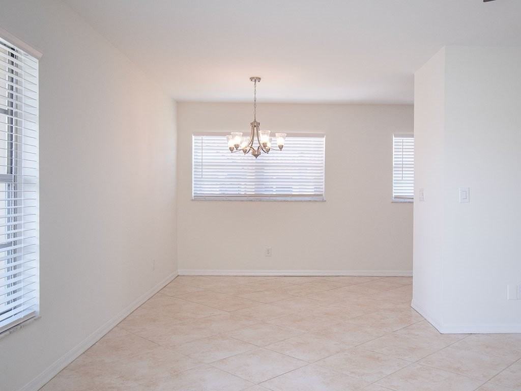 93 Spring Lake Dr Apt 202 - Photo 6 of 28