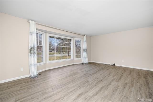 5738 Pebbleshire Rd - Photo 5 of 38