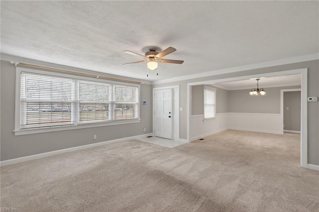 1666 Kempsville Rd - Photo 5 of 38