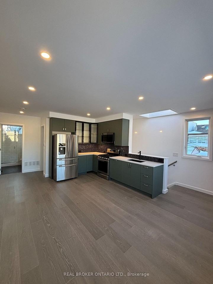 395 Delaware Avenue - Photo 4 of 11