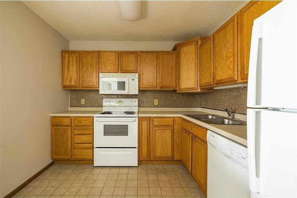 64 E 13th St - Photo 5 of 16