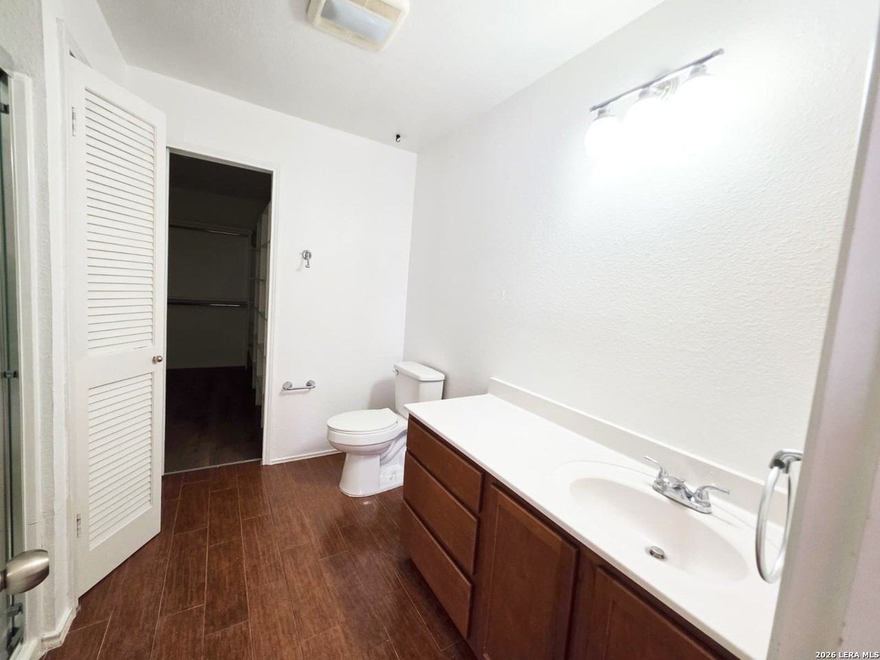 5806 Valparaiso Way - Photo 7 of 15