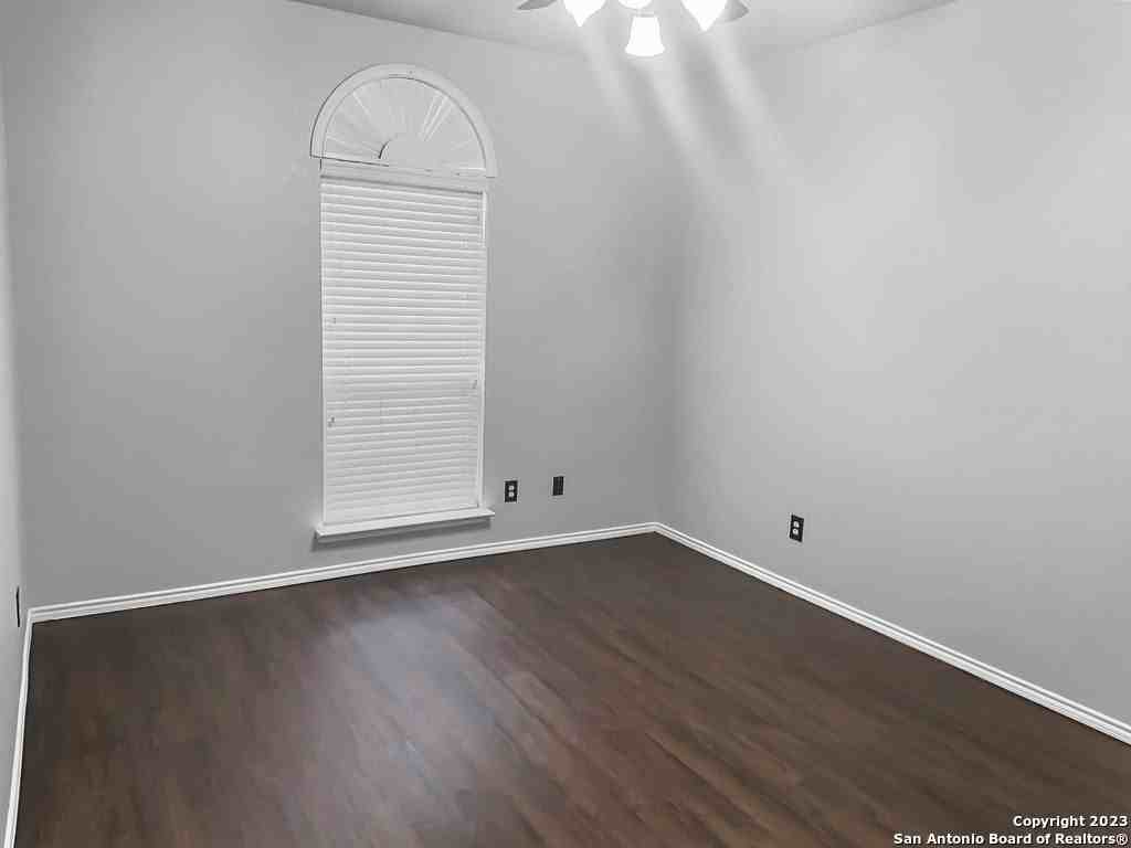 12615 Point Smt - Photo 5 of 13