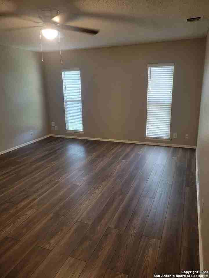 5002 Thomas Paine Dr - Photo 7 of 16