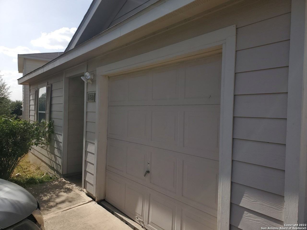 11207 Country Cyn - Photo 5 of 18