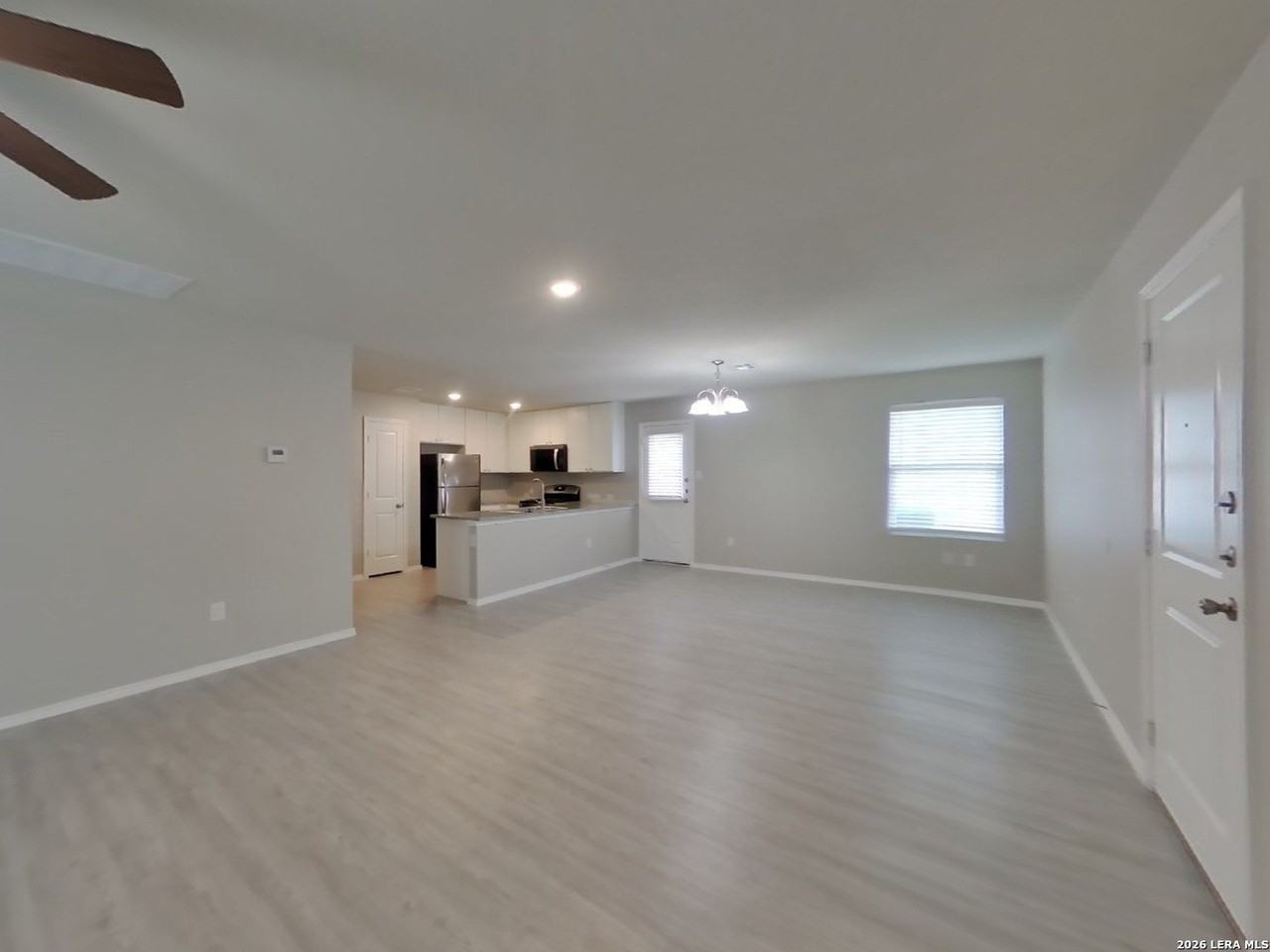 7219 Lincoln Trce - Photo 3 of 19