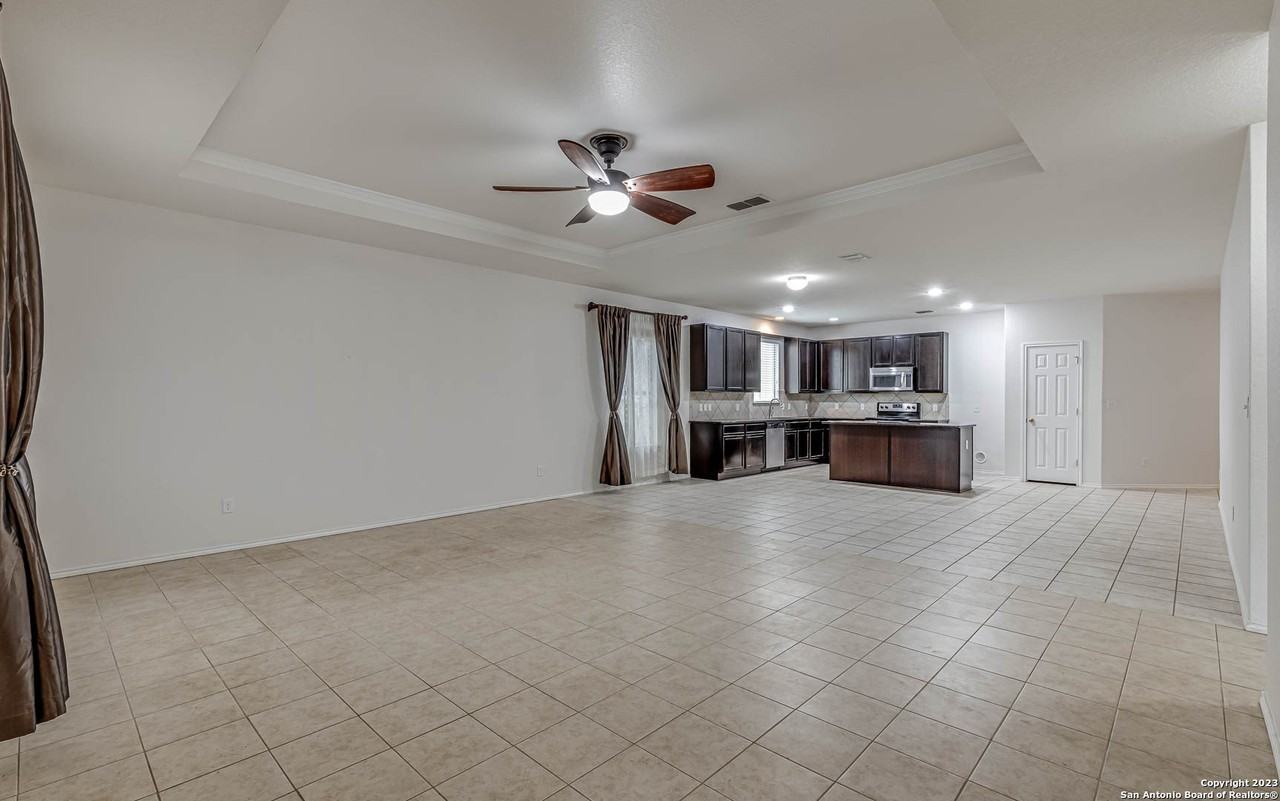 3727 Painted Trak - Photo 4 of 30