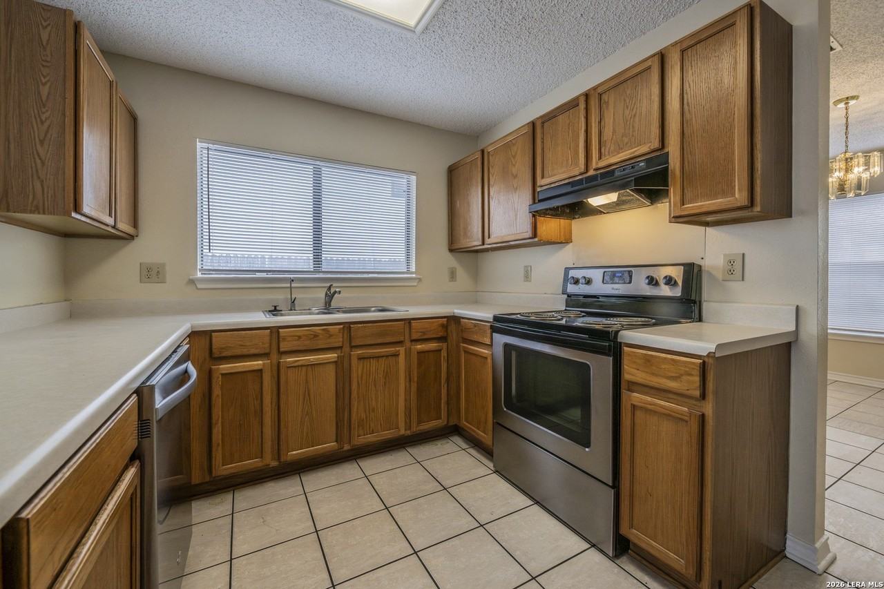 1238 Richland Hills Dr - Photo 4 of 17