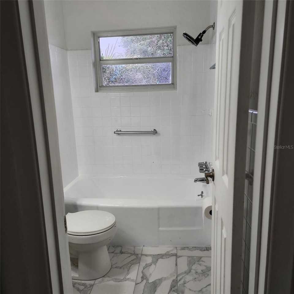 3925 Omega Ln - Photo 7 of 21