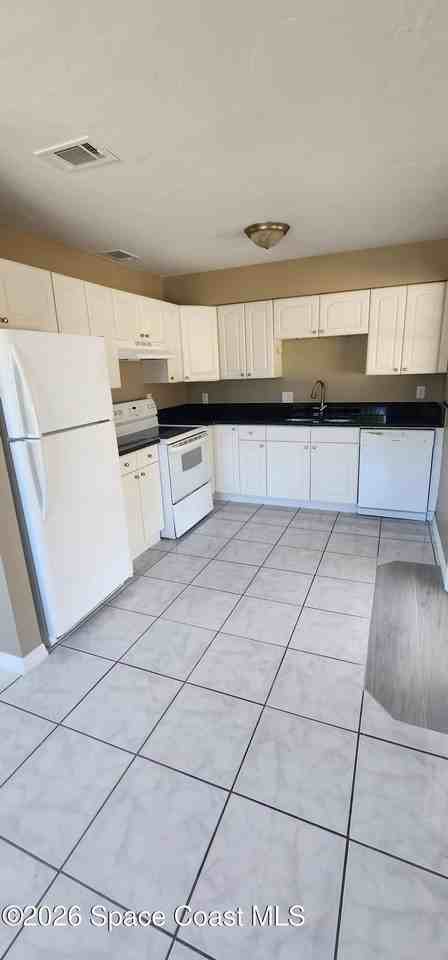 4050 Banberry Ln - Photo 6 of 15