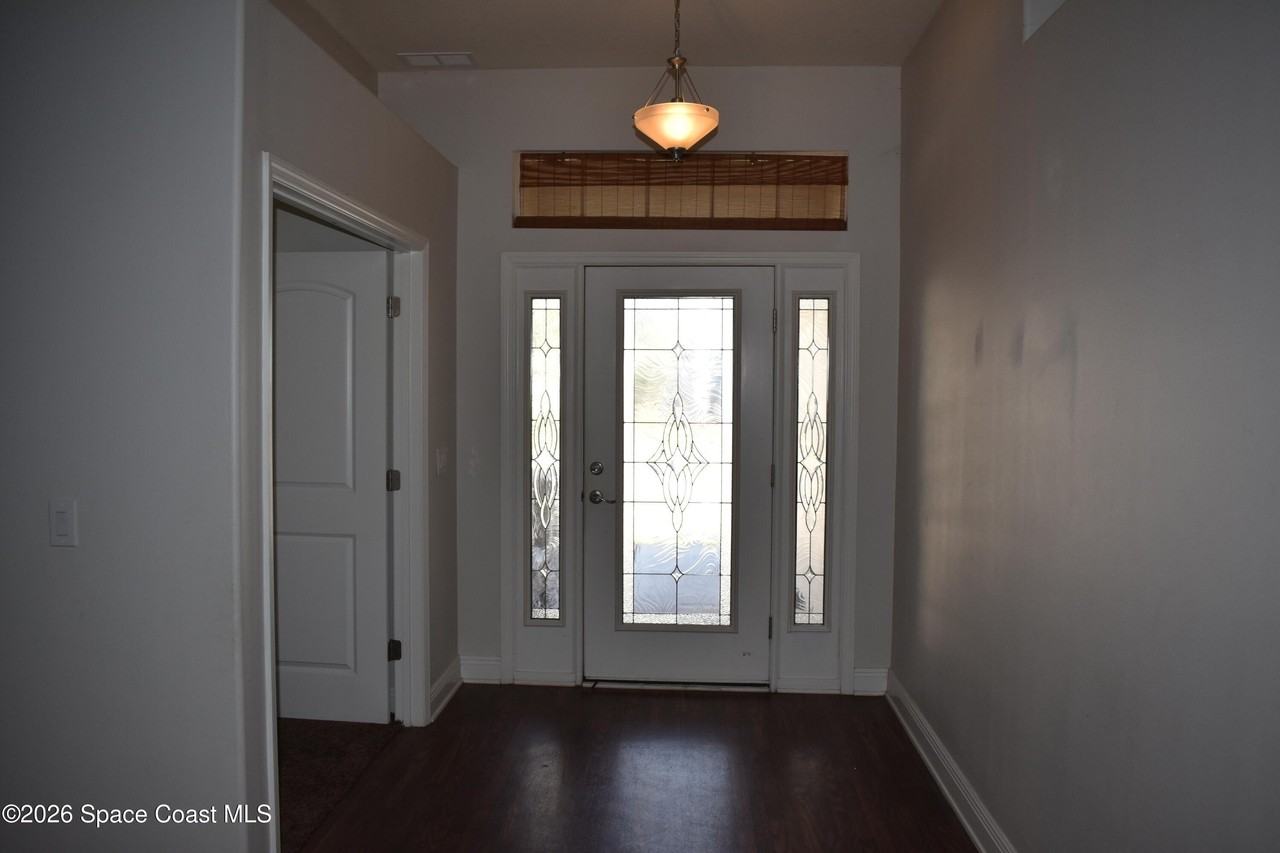 4063 Palladian Way - Photo 4 of 40