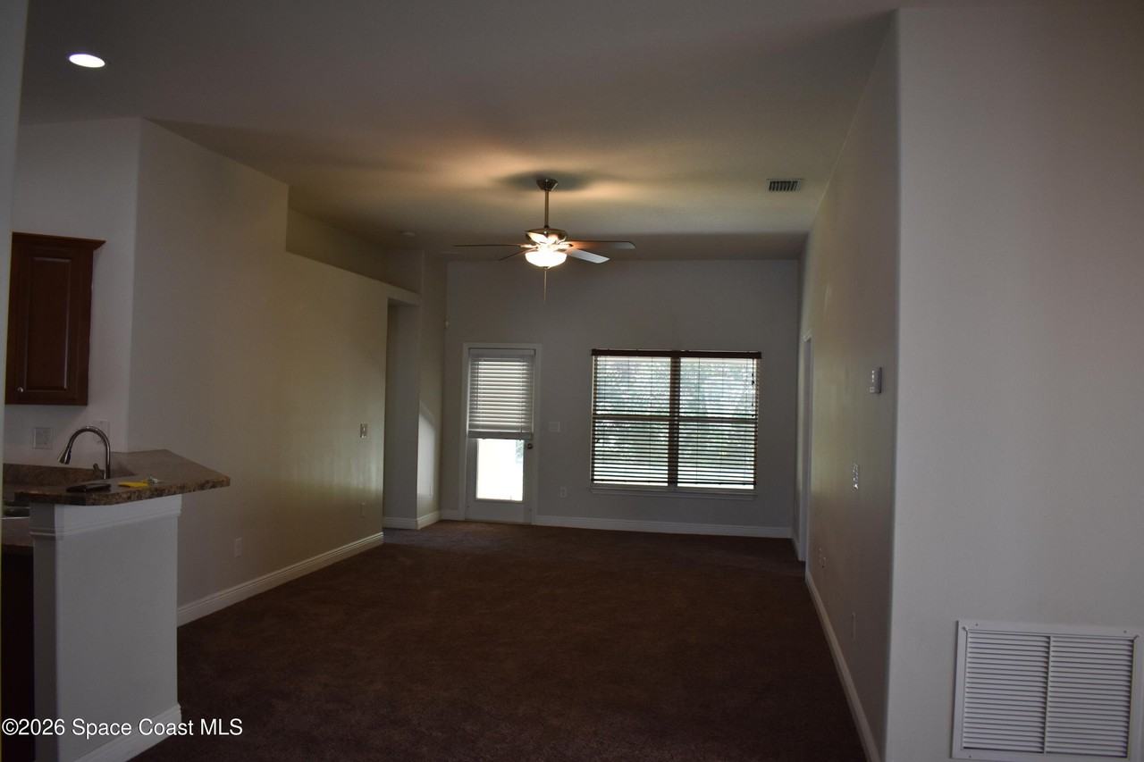 4063 Palladian Way - Photo 6 of 40