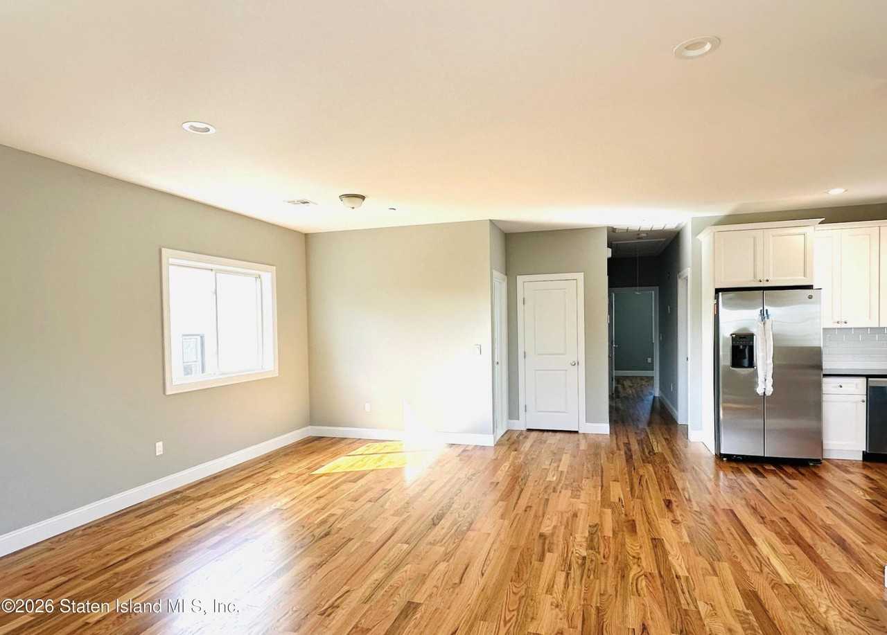 569 Watchogue Rd Unit 1fl - Photo 3 of 5