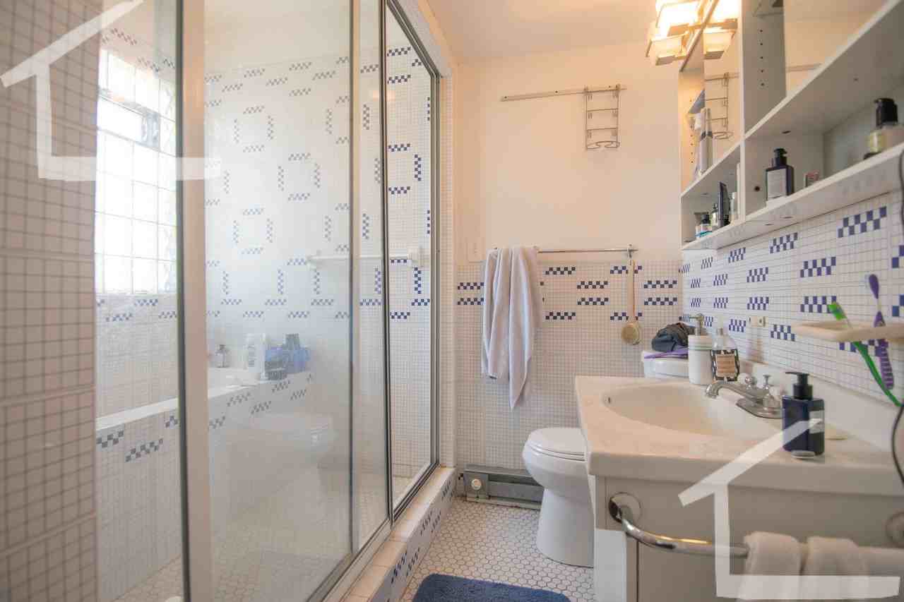 230 Harvard St - Photo 7 of 15