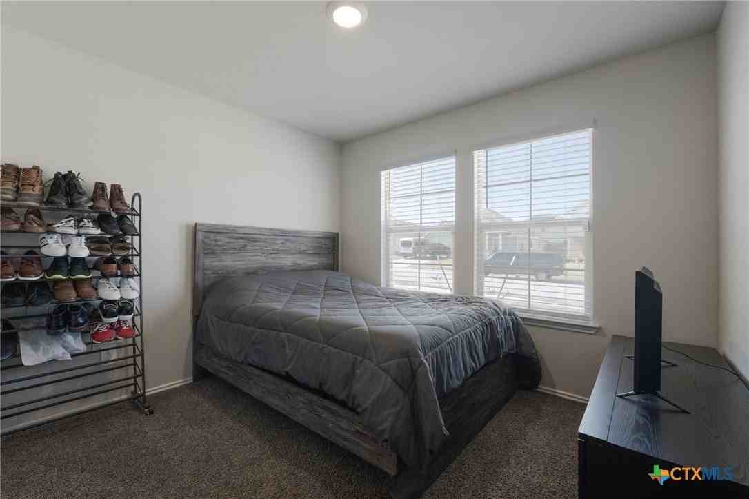 2334 Aylesbury Dr - Photo 6 of 15