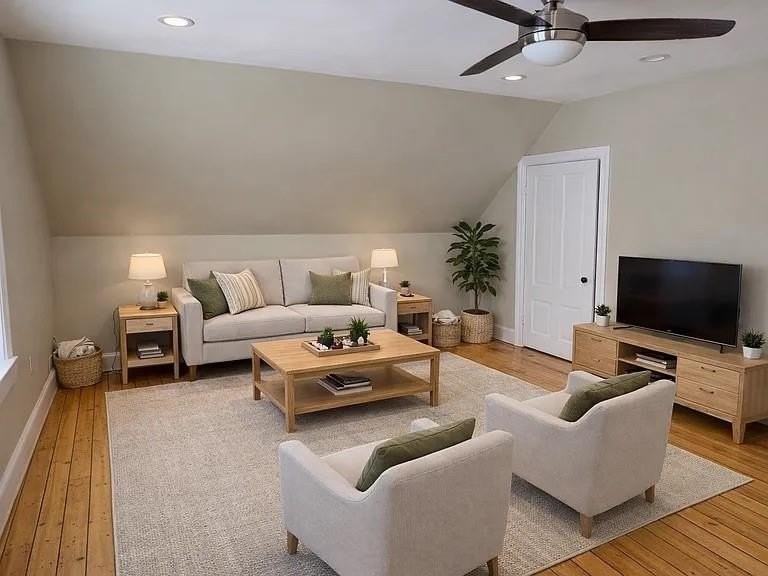 16 Tecumseh St Unit 3 #3 - Photo 3 of 25