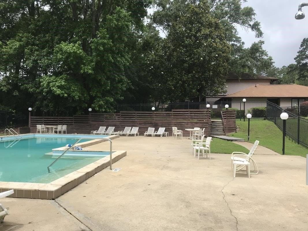 409 Westwood Dr Unit 409 - Photo 4 of 27