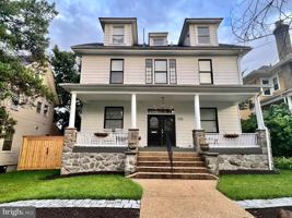 featured image of 1310 Emerson St Nw