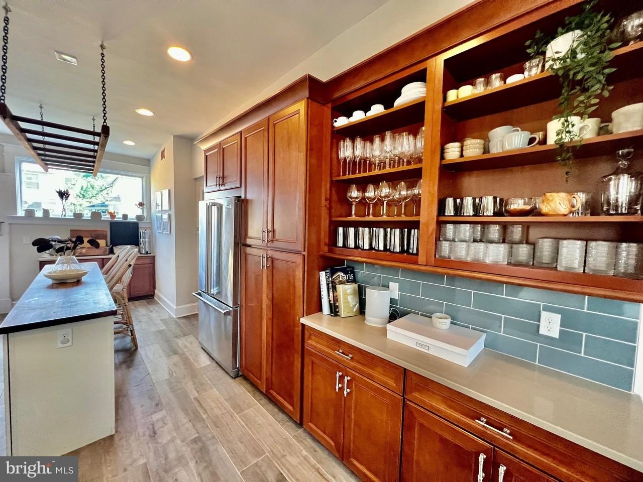 1310 Emerson St Nw - Photo 5 of 36