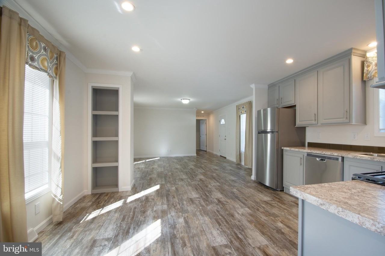 162 Carnation Dr - Photo 6 of 13