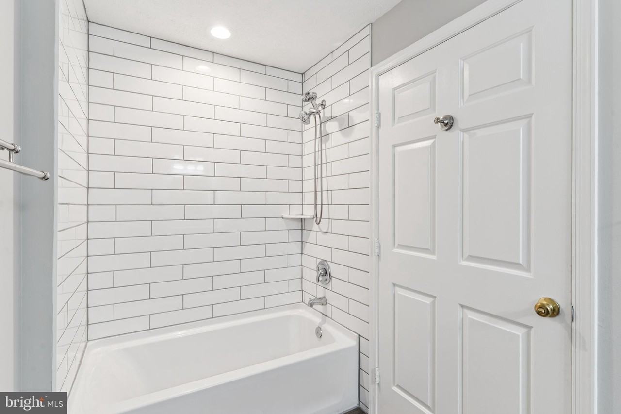 699 Winding Stream Way Unit 104 - Photo 7 of 23