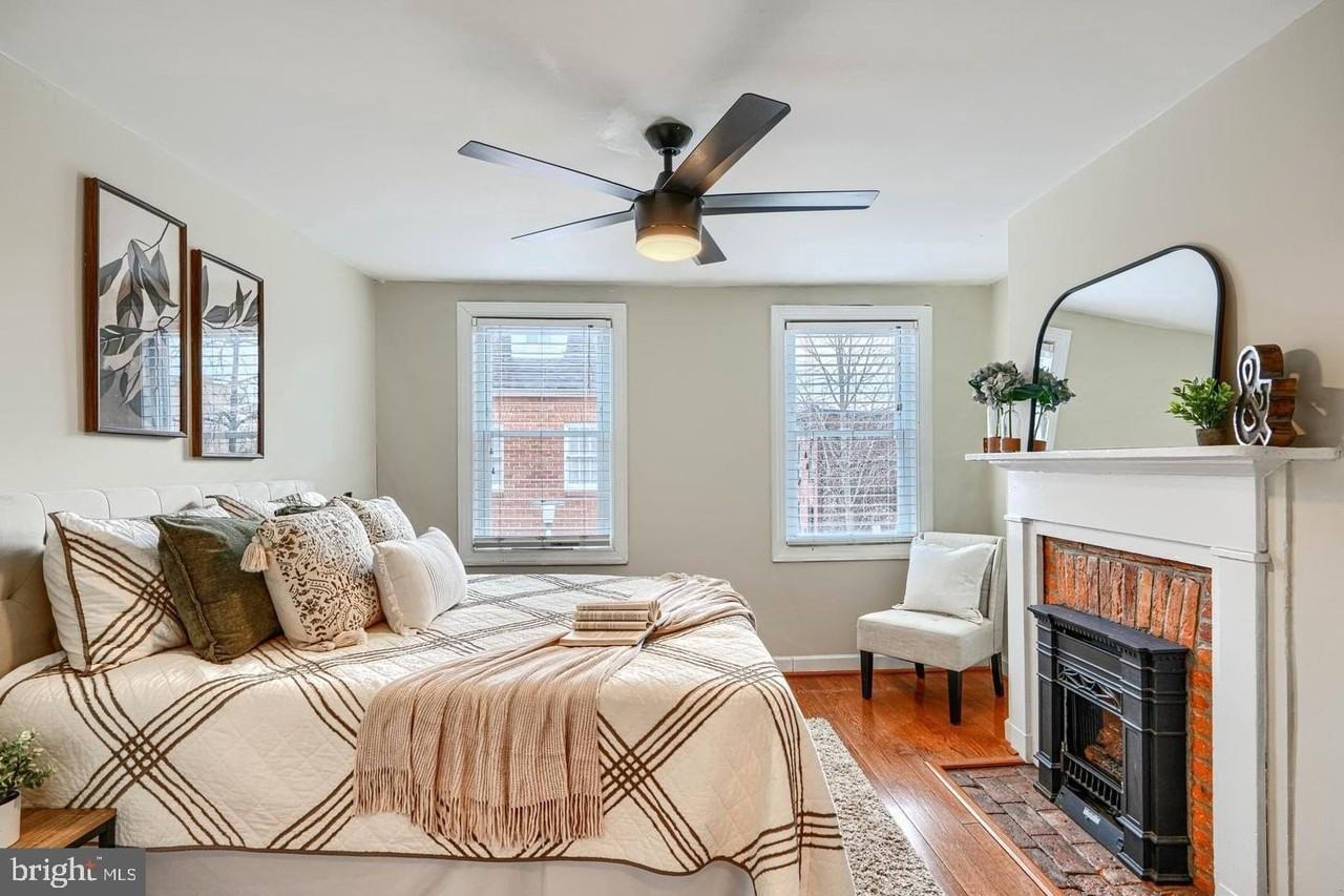 14 E Hamburg St - Photo 5 of 11