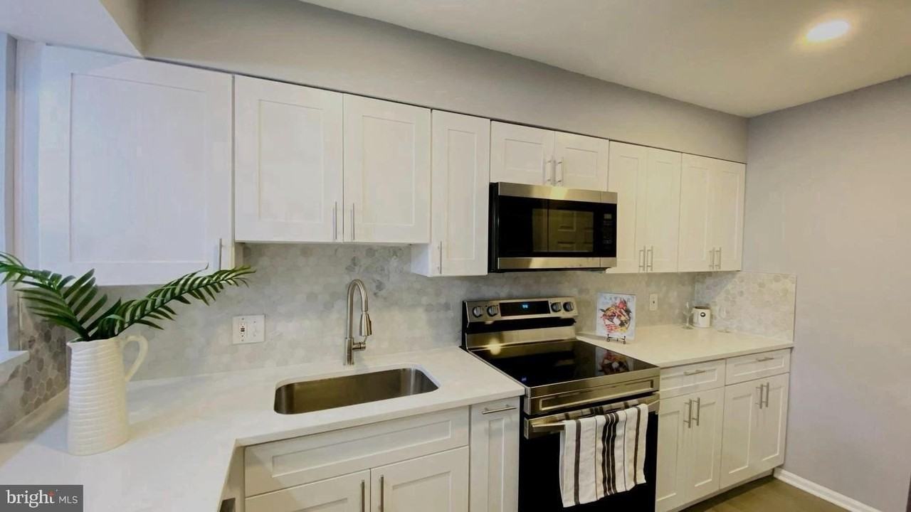 10717 Hampton Mill Ter Unit 307 - Photo 2 of 24