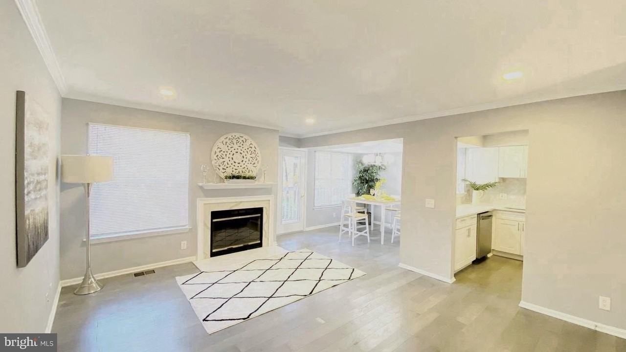 10717 Hampton Mill Ter Unit 307 - Photo 6 of 24