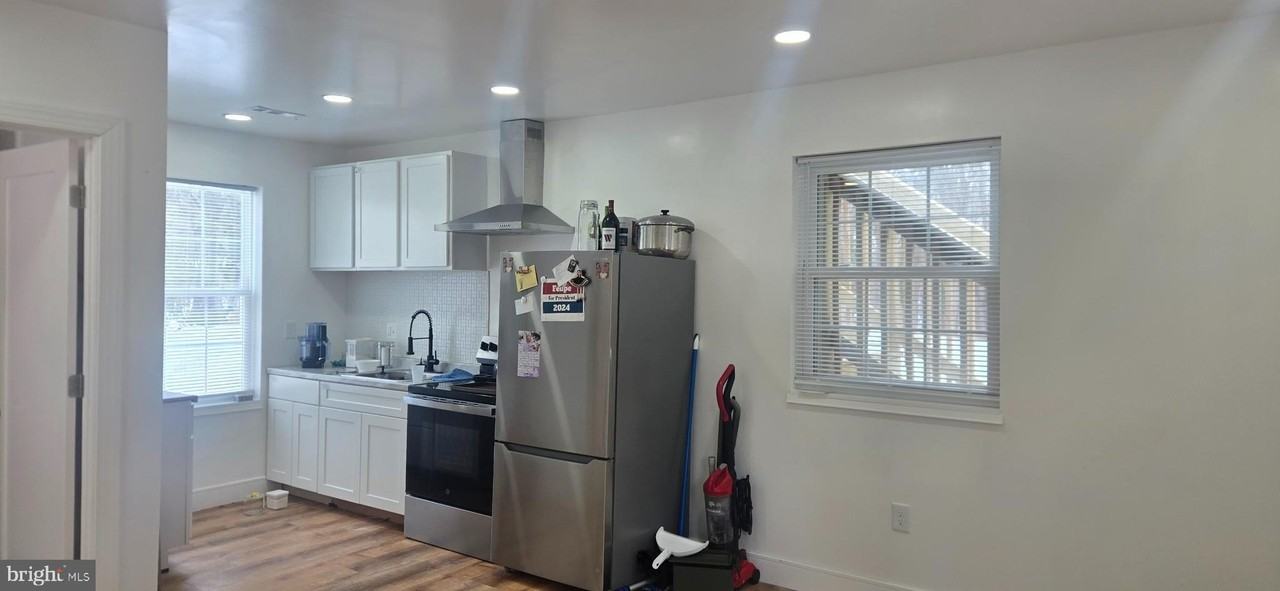 13609 Mills Ave - Photo 2 of 9