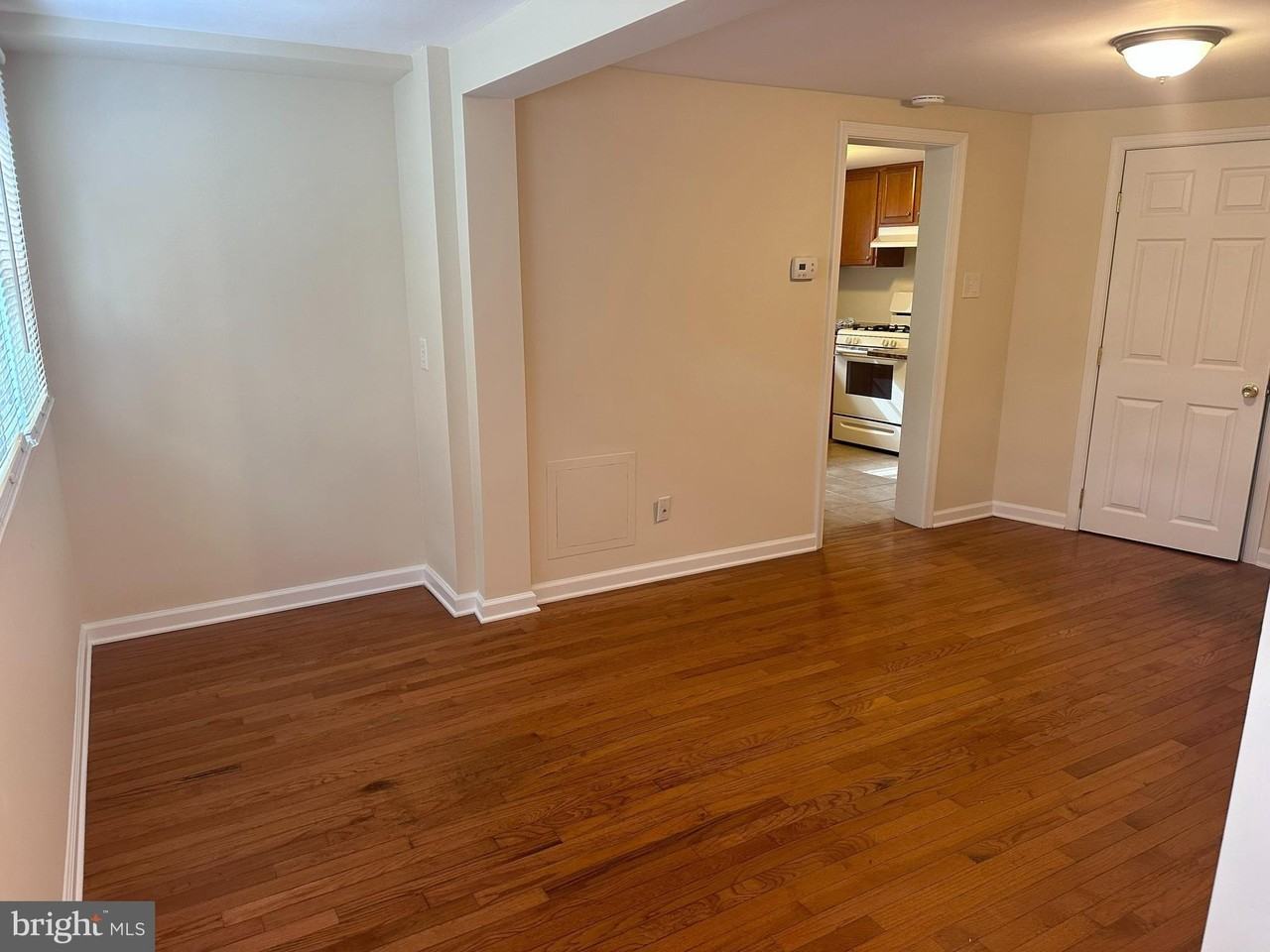 371 Easton Rd Unit A - Photo 3 of 20