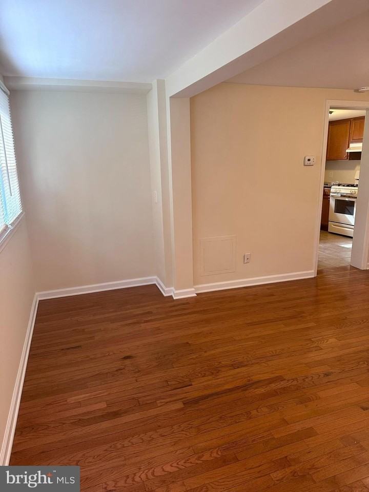 371 Easton Rd Unit A - Photo 5 of 20