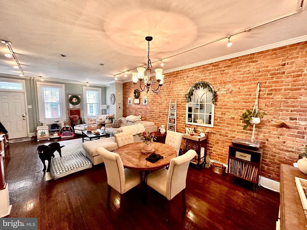 4531 Wilde St - Photo 5 of 23