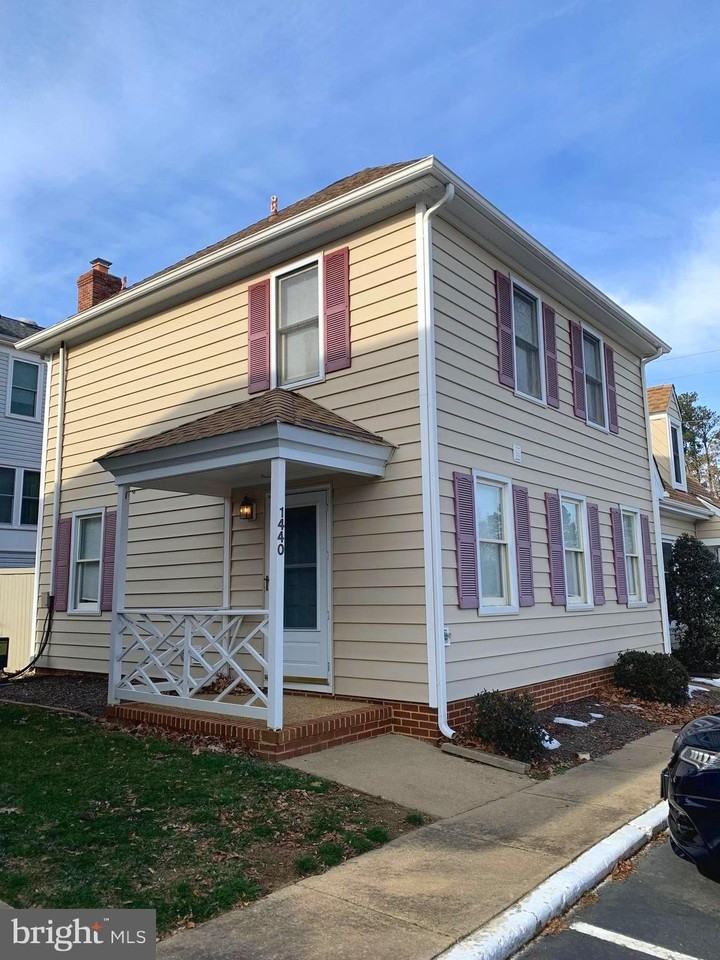 1440 Kenmore Ave - Photo 2 of 17