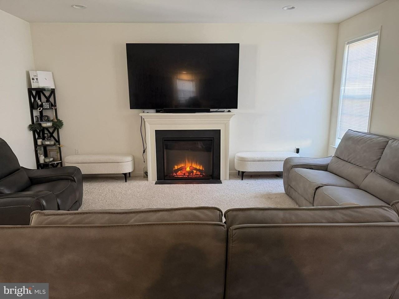 117 Station Ter E - Photo 3 of 18