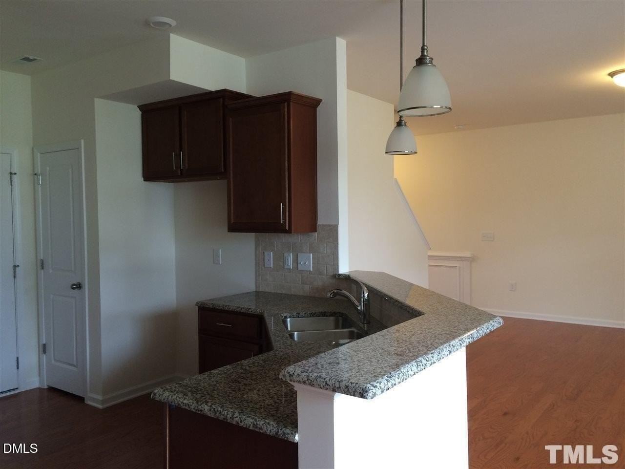 5376 Jessip St - Photo 6 of 10