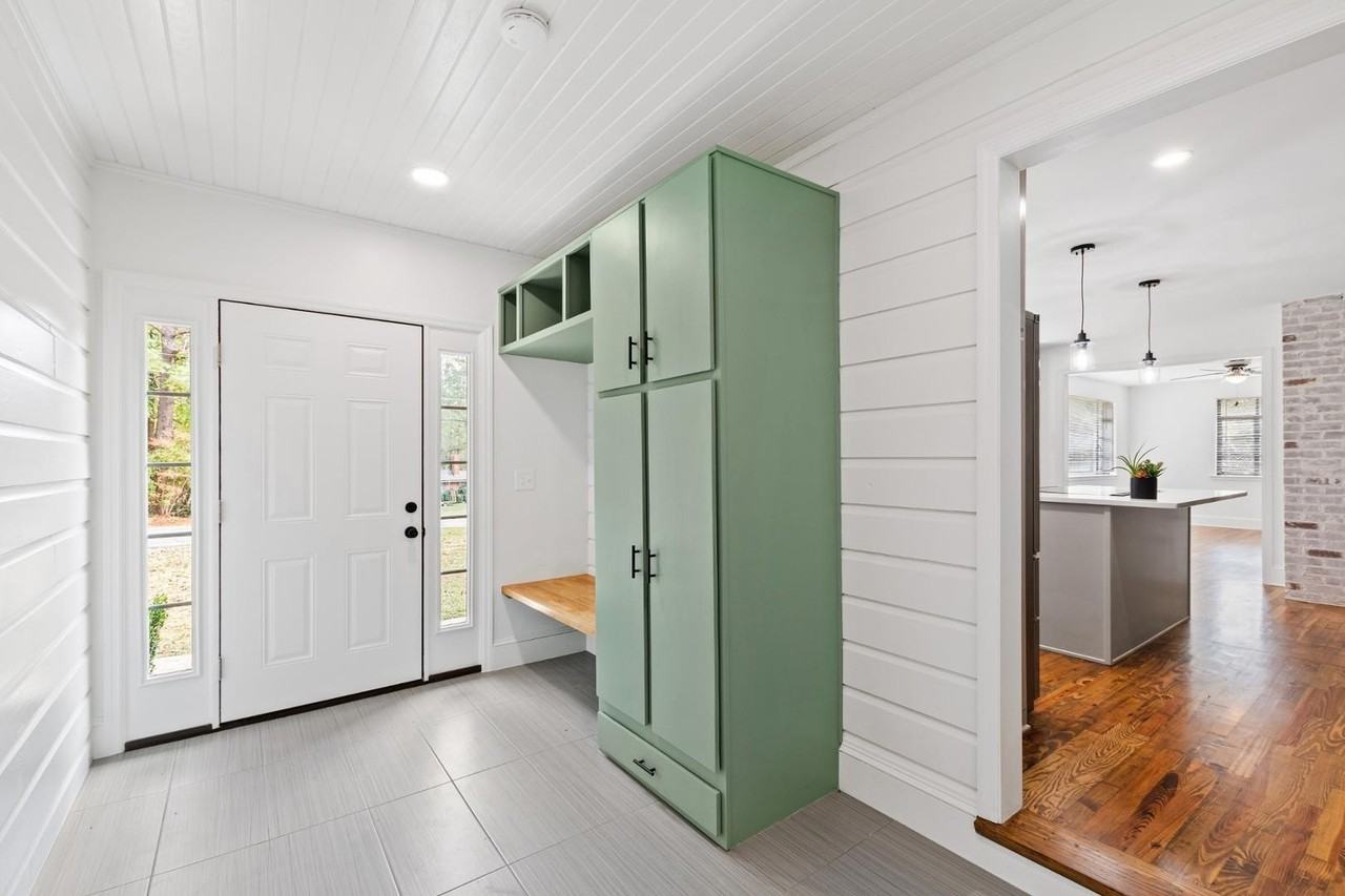 3526 Rose Of Sharon Rd - Photo 4 of 9