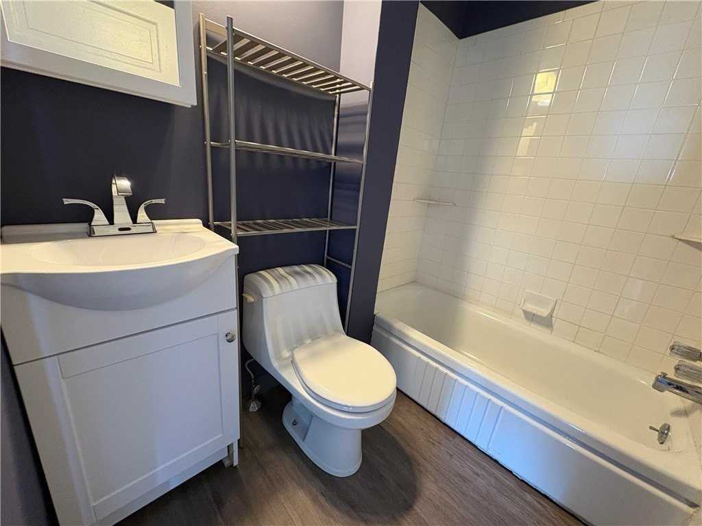 106 Promenade St #3 - Photo 7 of 19