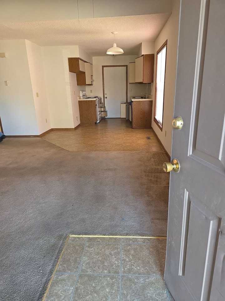 3416 E Sunset St - Photo 3 of 12