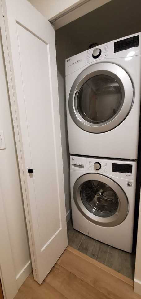 2485 Montrose Avenue #301 - Photo 7 of 17