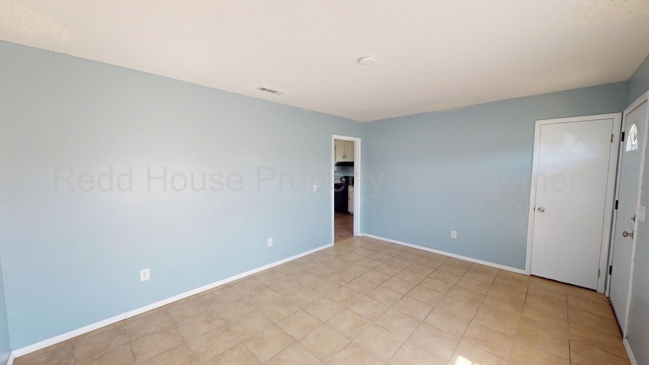 103 Sherwin St #1 - Photo 7 of 23