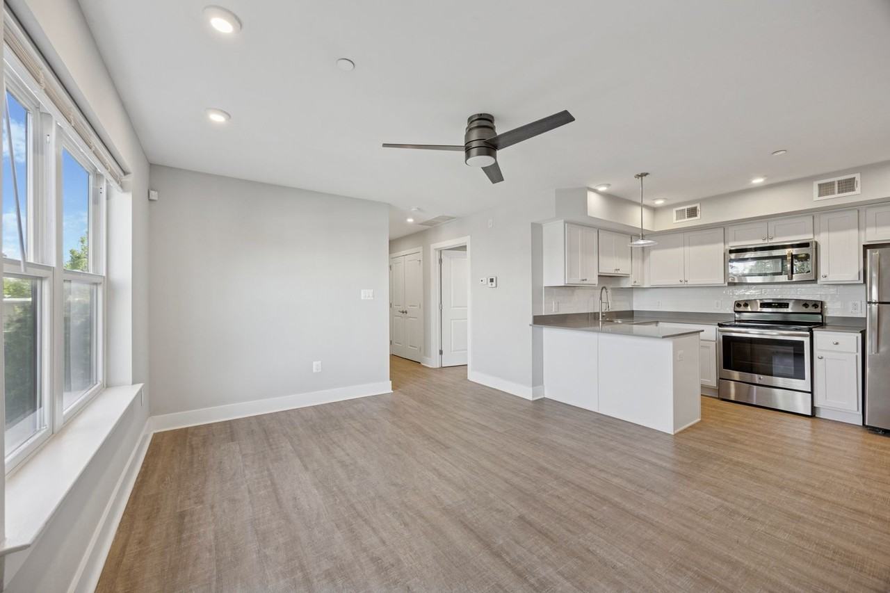 502 Gerhard Street - Photo 6 of 43