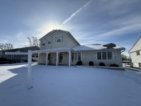 719 Surrey Dr - Photo 1 of 1