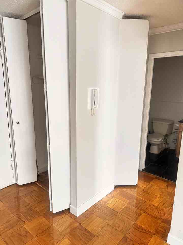 140-16 34th Avenue #309 - Photo 4 of 13