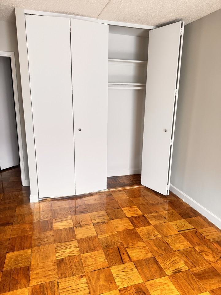 140-16 34th Avenue #309 - Photo 5 of 13