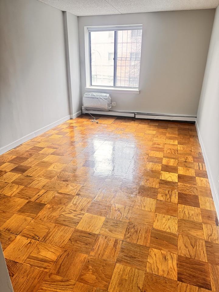 140-16 34th Avenue #309 - Photo 3 of 13