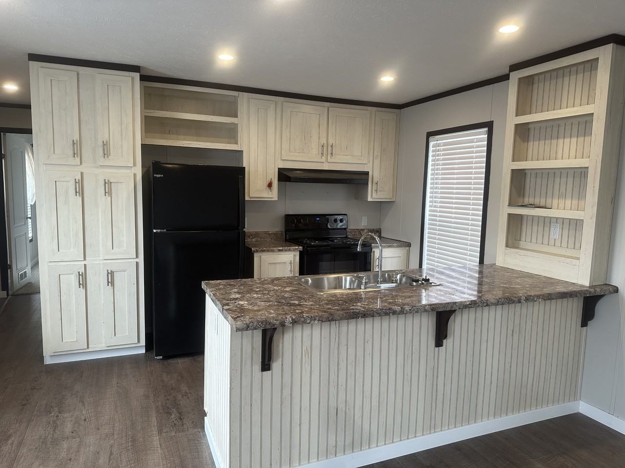 213 Sir Williams Ct #213 - Photo 2 of 11