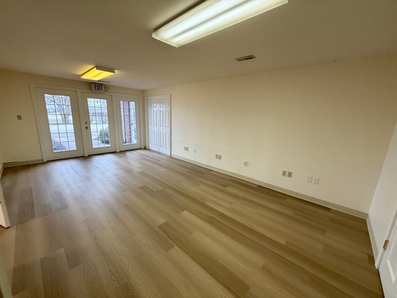 102 Manor Drive - 1STE 101 #1 - Photo 6 of 11