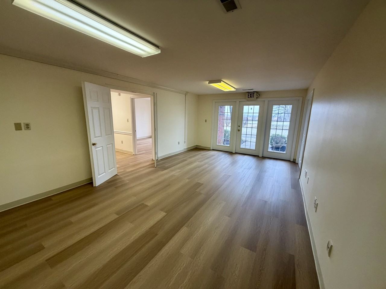 102 Manor Drive - 1STE 101 #1 - Photo 7 of 11